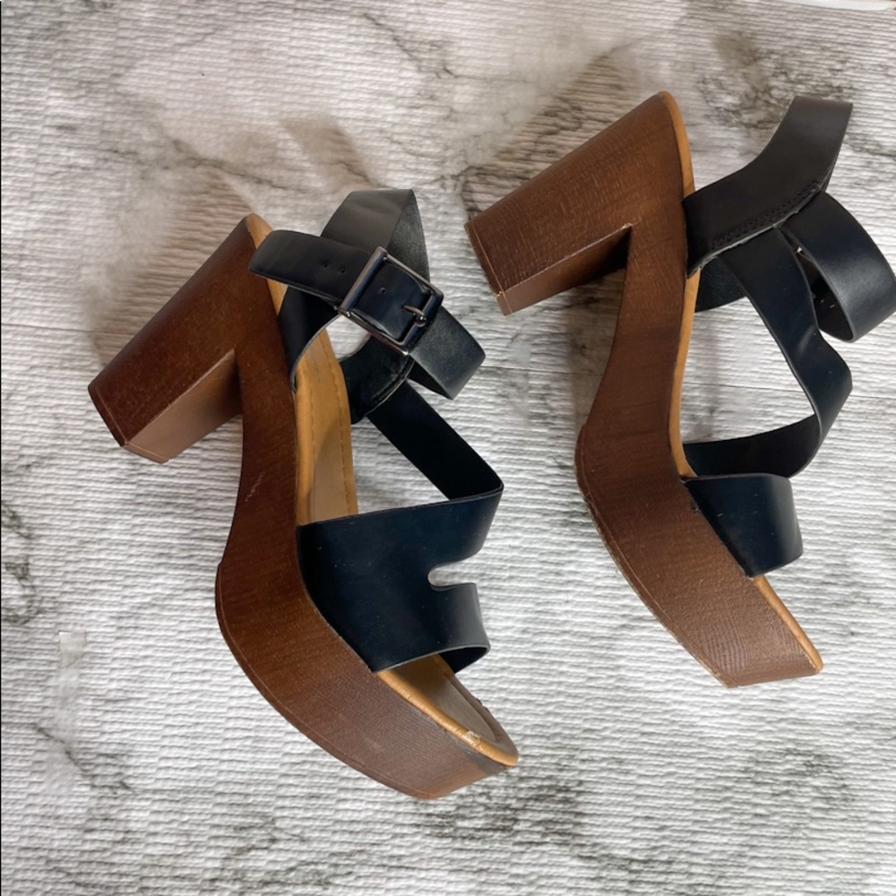 Top Moda Black Wooden Block Heels | Classic Strappy Chunky Heel Sandals | Everyd